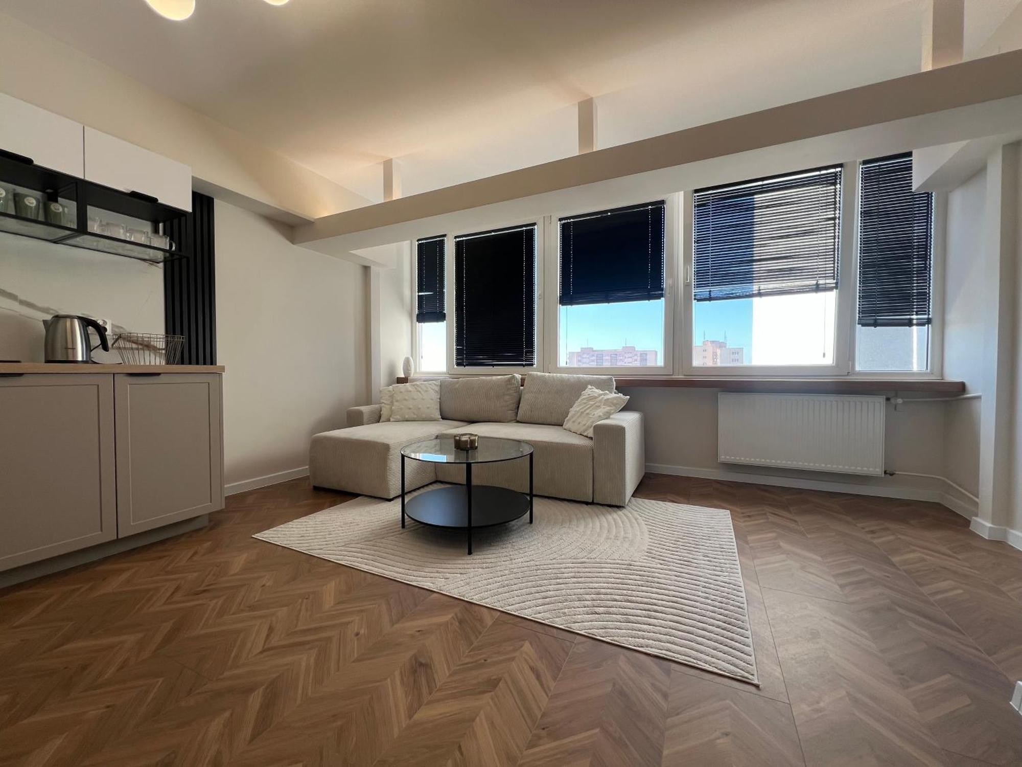 7th Floor Piotrkowska Apartment *